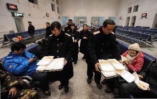 除夕夜人不归,归途漫漫情更长”